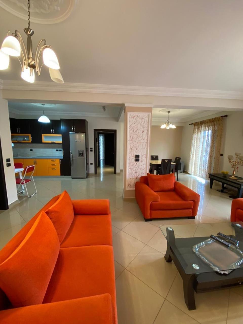 Gjirokastër Brilant Luxury Apartment מראה חיצוני תמונה