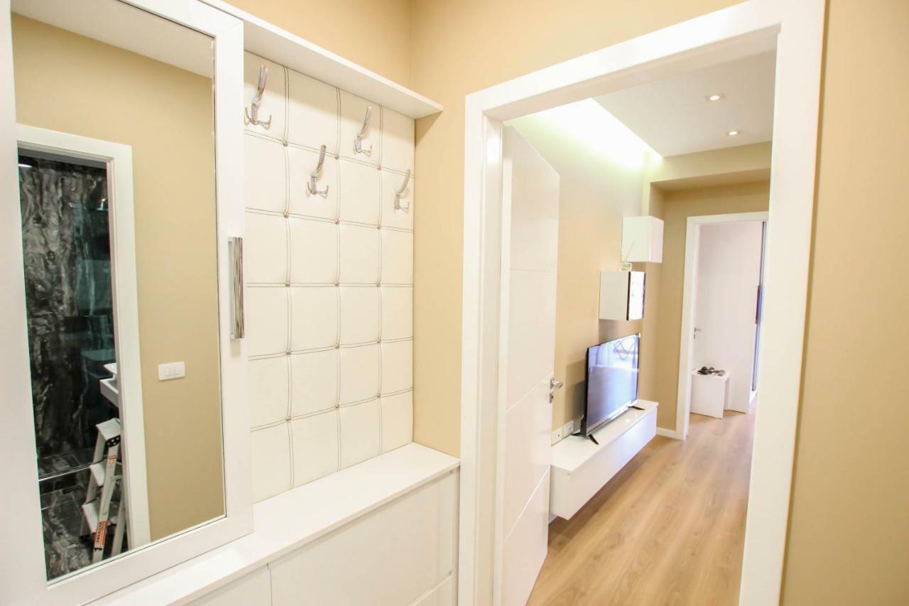 Gjirokastër Brilant Luxury Apartment מראה חיצוני תמונה