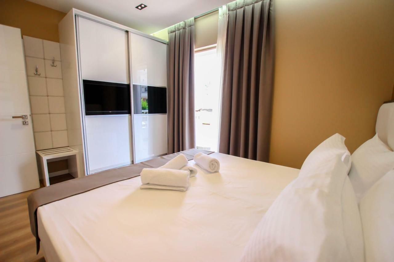 Gjirokastër Brilant Luxury Apartment מראה חיצוני תמונה